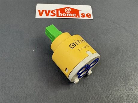 Svedbergs keramisk insats kallstart för Tron