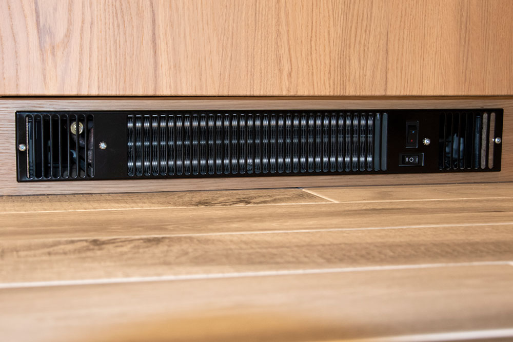 Köp Kickspace 80 D fläktkonvektor 760 mm - VVS home.se